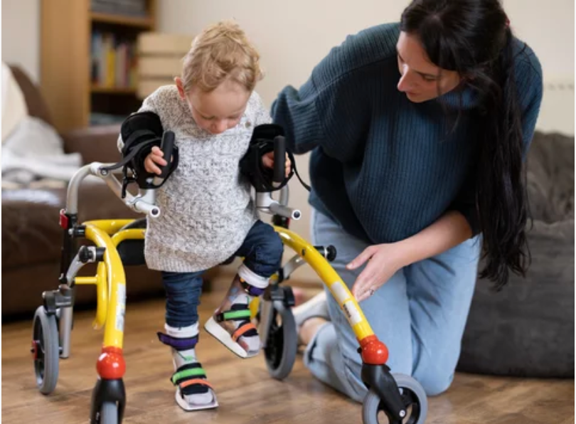 Pediatric phyiscal therapy across ontario, oaknine healthcare